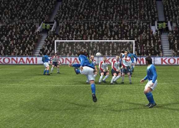 Pro Evolution Soccer 4 1.10 +5 Trainer screenshot
